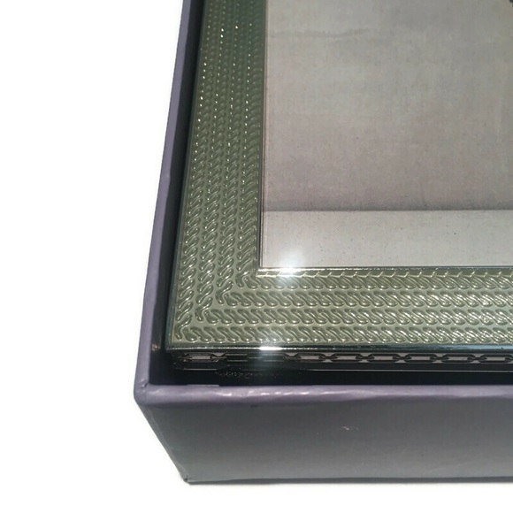 NWT Vera Wang Wedgewood, With Love Mist frame 8x10 - Picture 3 of 15